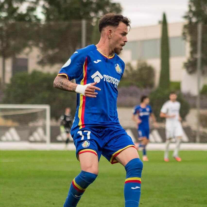 Entrenamiento de verano para futbolistas en Huelva y Punta Umbría cd arenteiro offseason alandalus